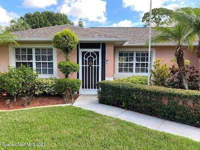 812 Hunters Creek Drive Melbourne, FL 32904