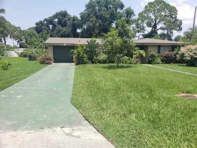 305 5th Ave NW Ruskin, FL 33570