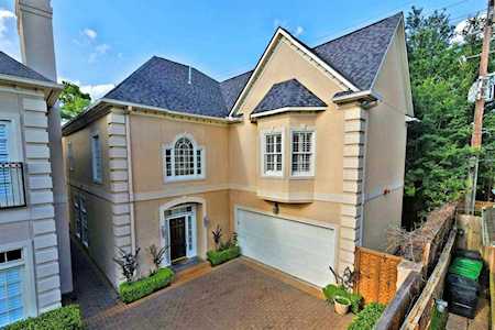 1211 Nantucket Dr Houston, TX 77057