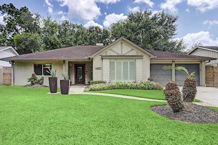 5407 Dumfries Dr Houston, TX 77096