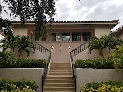 1800 Mariner Dr #12 Tarpon Springs, FL 34689