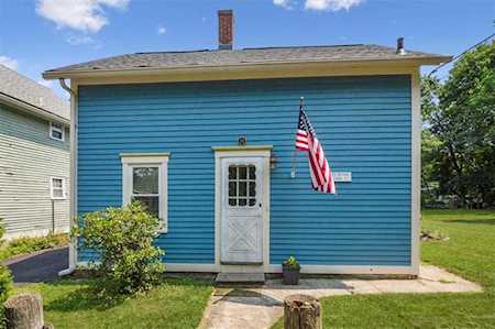 24 Lincoln St East Greenwich, RI 02818