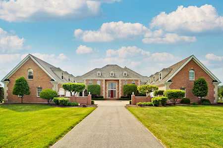 17587 W Bridle Trail Rd Gurnee, IL 60031