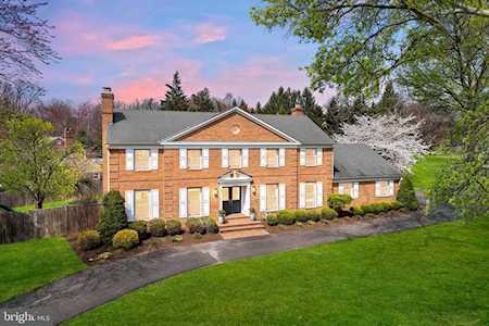 11100 Huntover Dr North Bethesda, MD 20852