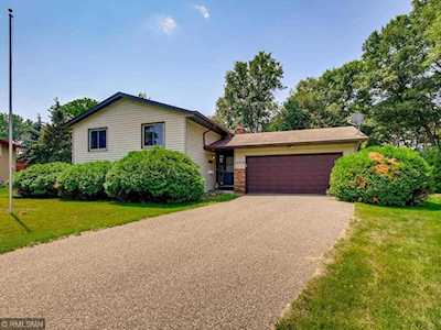 2510 Cochrane Court Woodbury, MN 55125