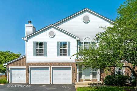 650 Portage Ct Vernon Hills, IL 60061