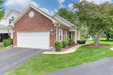 257 Bridlewood Ct Schaumburg, IL 60173