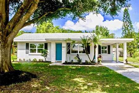 1009 21st Ave W Palmetto, FL 34221