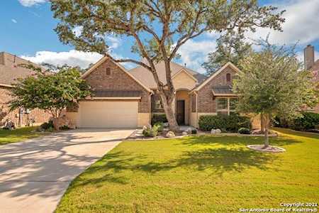 1396 Pioneer Dr New Braunfels, TX 78132