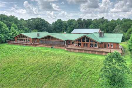 1082 Wolves Trl Talking Rock, GA 30175