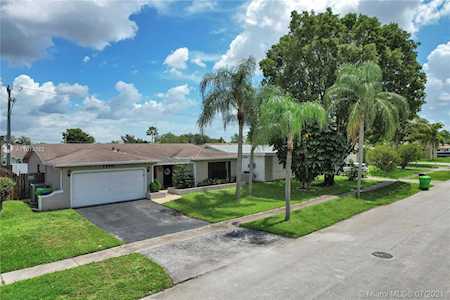 12001 NW 34th Pl Sunrise, FL 33323