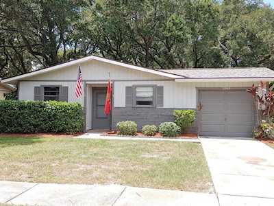 2068 Red Cedar Ln E Clearwater, FL 33763