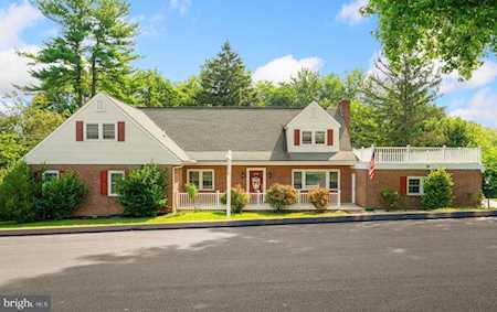 719 Winchester Dr Westminster, MD 21157
