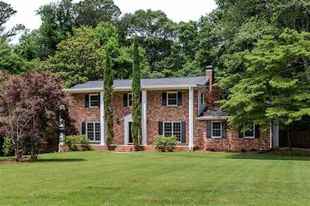 500 La View Ct Roswell, GA 30075