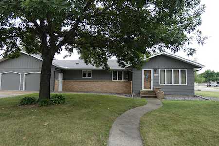 601 E Main Street Belle Plaine, MN 56011