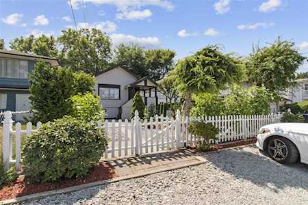 2162 Fraser Avenue Port Coquitlam, BC V3B 1N8