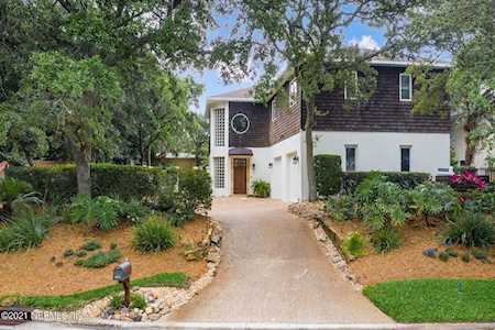 1887 Beachside Ct Atlantic Beach, FL 32233