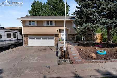 2022 Montezuma Drive Colorado Springs, CO 80910