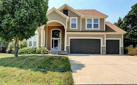 28000 E Howard Dr Lees Summit, MO 64086