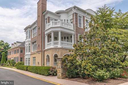 1480 Evans Farm Dr #301 Mclean, VA 22101