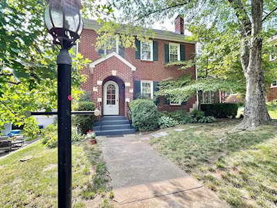 1817 SW Sheffield Roanoke, VA 24015