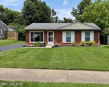 10017 Cardigan Dr Louisville, KY 40299