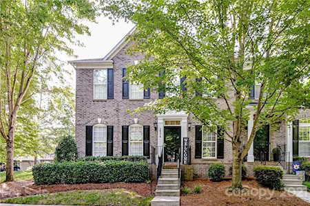 20276 Amy Lee Dr Cornelius, NC 28031