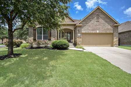 8401 Alophia DR Austin, TX 78739