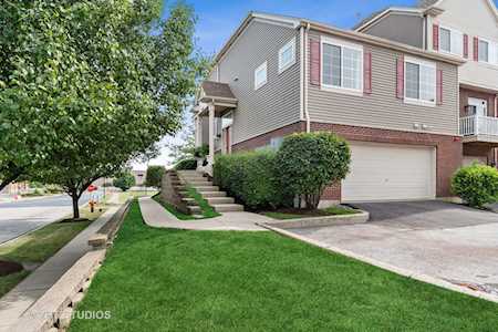 1921 Oxley Circle Naperville, IL 60563
