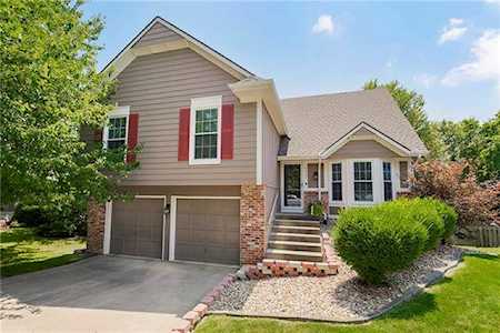 9507 W 48th St Merriam, KS 66203