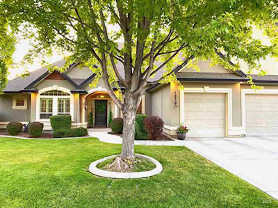 12390 S Carriage Hill Way Nampa, ID 83686
