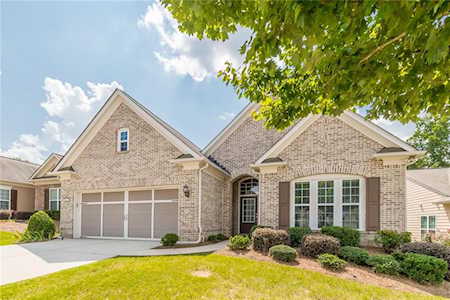 6620 Fawn Meadow Ln Hoschton, GA 30548