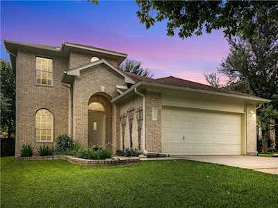 113 Shannons WAY Buda, TX 78610
