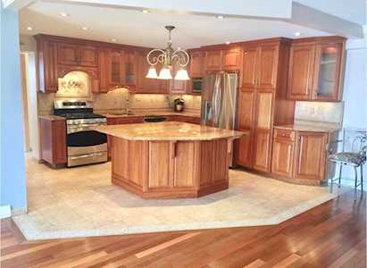 6 Whittier Place #4N Boston, MA 02114