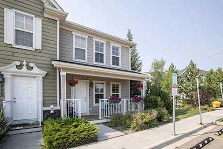 216 Cascades Pass Chestermere, AB T1X 0