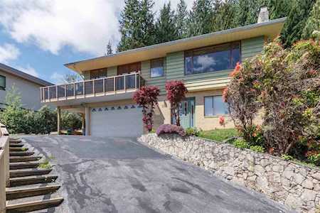 556 Ballantree Road West Vancouver, BC V7S 1W3