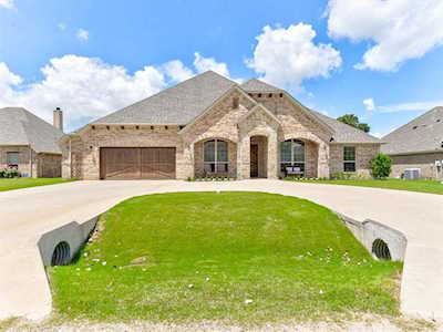 2814 Willow Ridge Circle Granbury, TX 76049