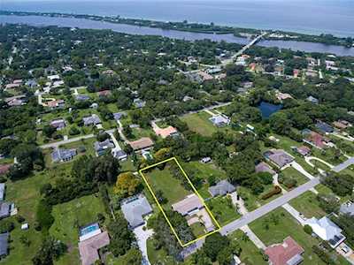 1715 Fessler St Englewood, FL 34223