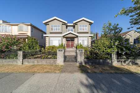 6475 Ontario Street Vancouver, BC V5W 2N1