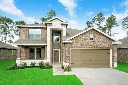 415 Morning Dove Trl Sealy, TX 77474