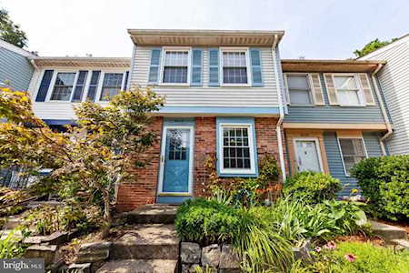 8028 Grandview Ct Springfield, VA 22153
