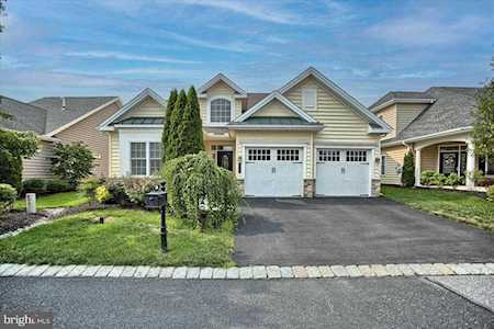 1331 Emerson Dr Mount Joy, PA 17552