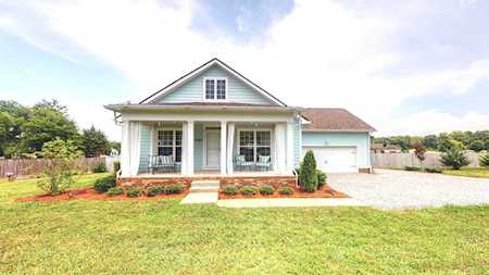4784 Brookhollow Rd Chapel Hill, TN 37034