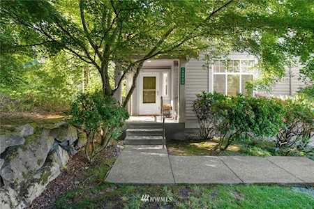 6698 161st Ave SE #A Bellevue, WA 98006