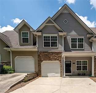 2213 Hoskin Ct NW #8 Kennesaw, GA 30144