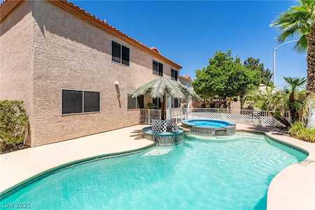 12 Almond Dr Henderson, NV 89074