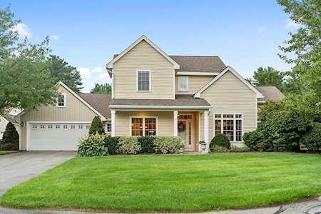 93 Emerald Ct #93 Tewksbury, MA 01876