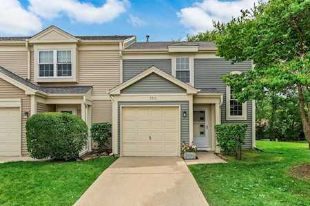 7555 Waterford Dr Hanover Park, IL 60133