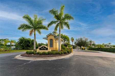 6250 Falcon Lair Dr North Port, FL 34287