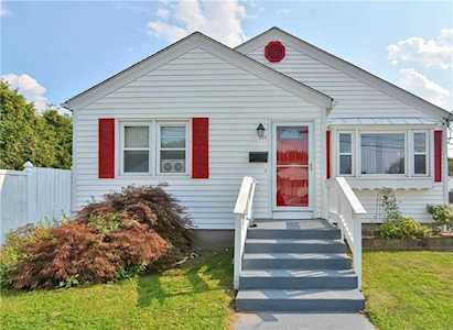 266 Grosvenor Ave North Providence, RI 02904